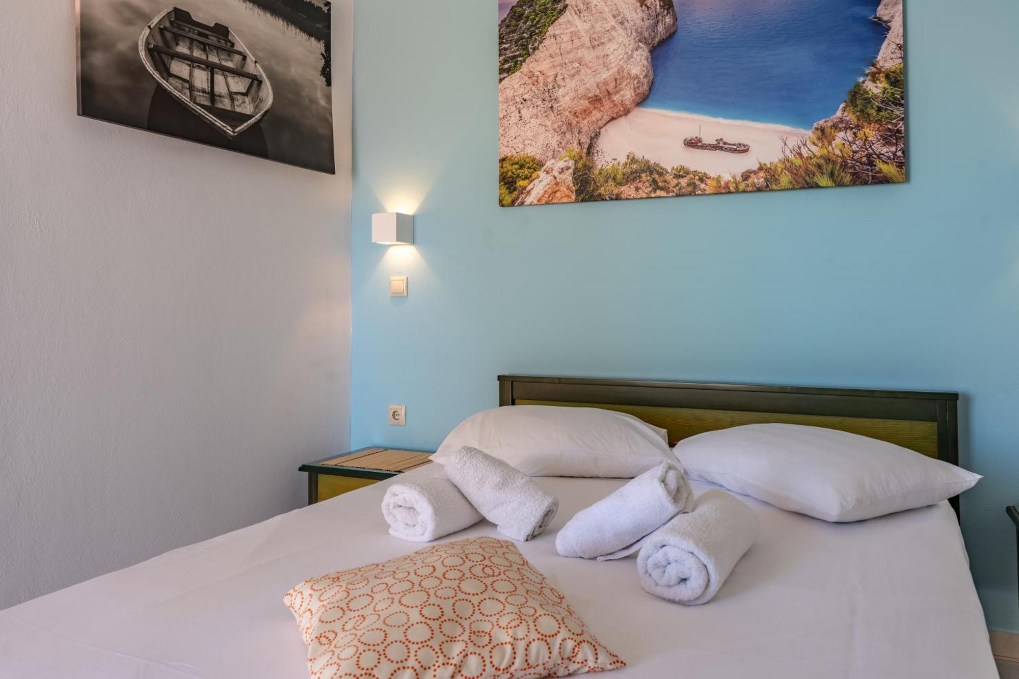 Seafront Spirit Suites Zakintos Oda fotoğraf